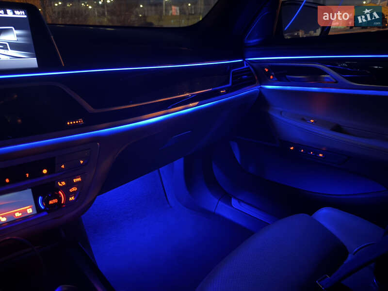 Седан BMW 7 Series 2019 в Киеве