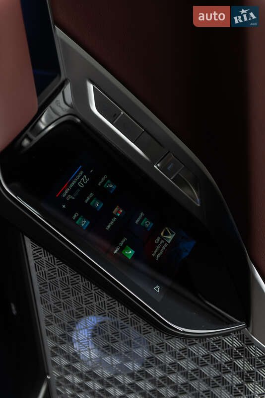 Седан BMW 7 Series 2023 в Мукачево