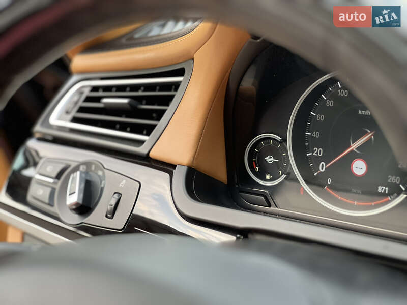 Седан BMW 7 Series 2013 в Тернополе