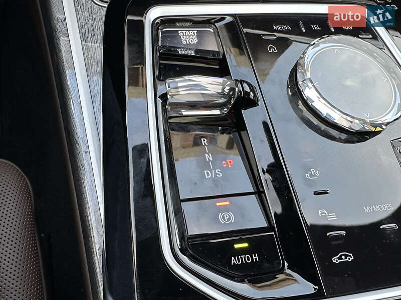 Седан BMW 7 Series 2022 в Киеве