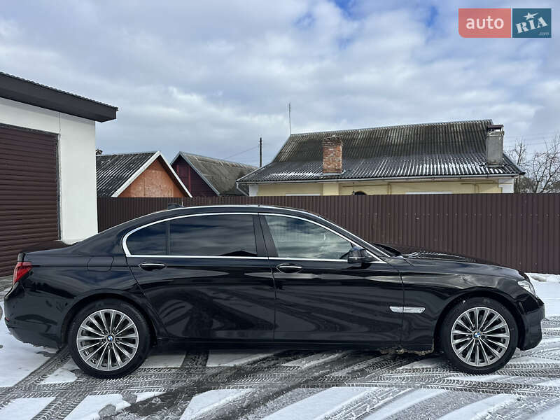 Седан BMW 7 Series 2013 в Владимире