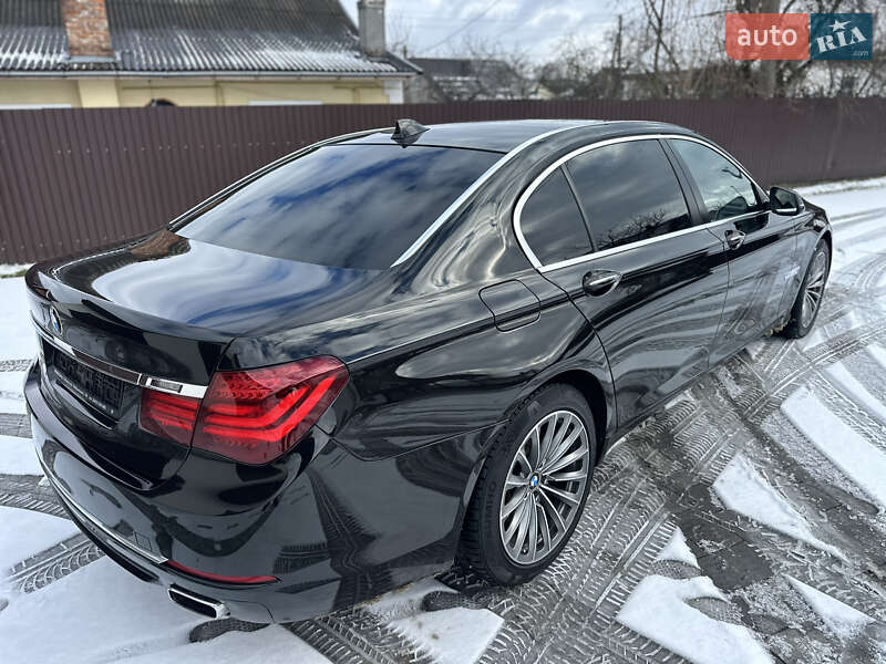 Седан BMW 7 Series 2013 в Владимире