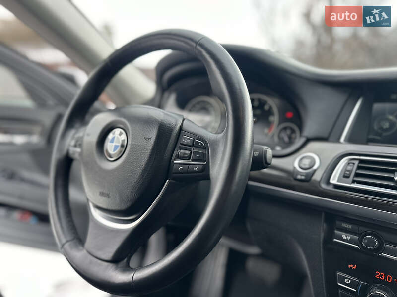 Седан BMW 7 Series 2013 в Владимире