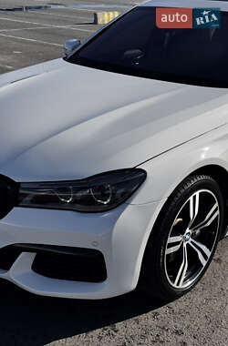 Седан BMW 7 Series 2016 в Львове