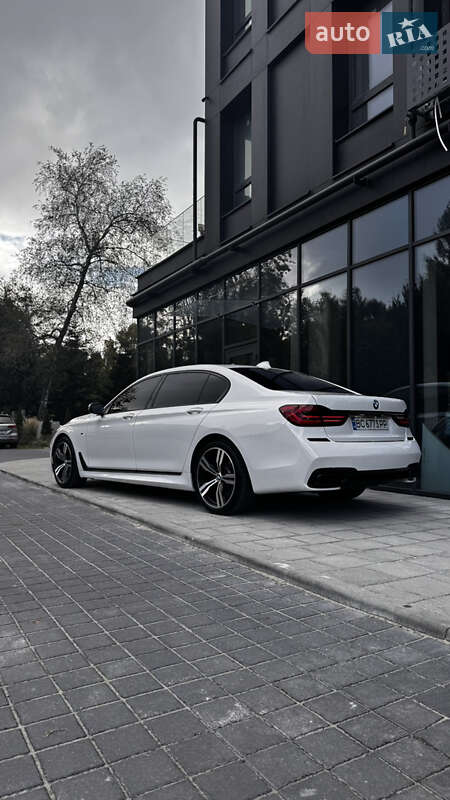 Седан BMW 7 Series 2016 в Львове