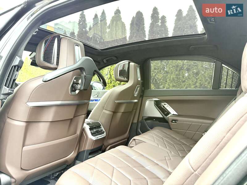 Седан BMW 7 Series 2023 в Днепре