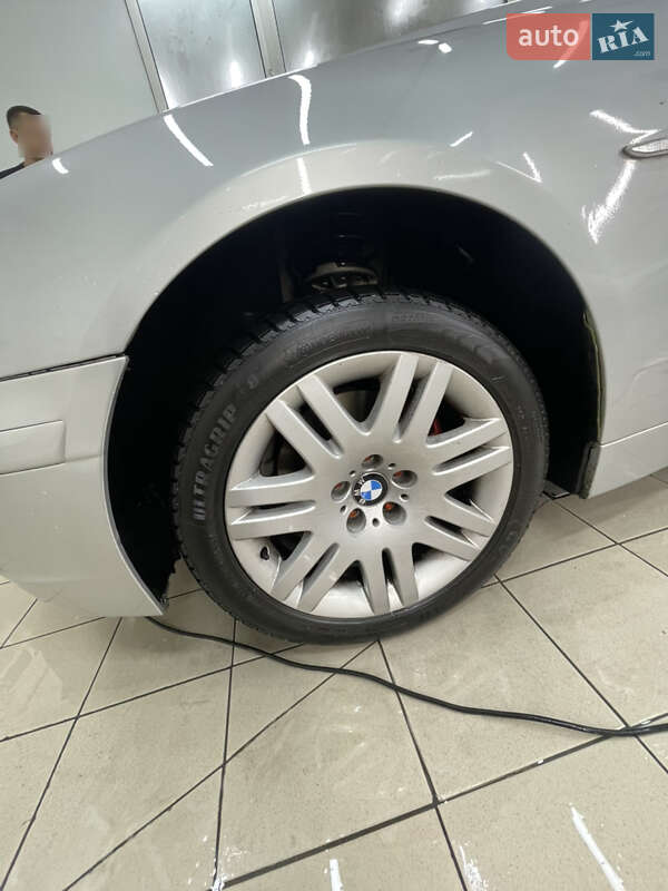 Седан BMW 7 Series 2003 в Киеве