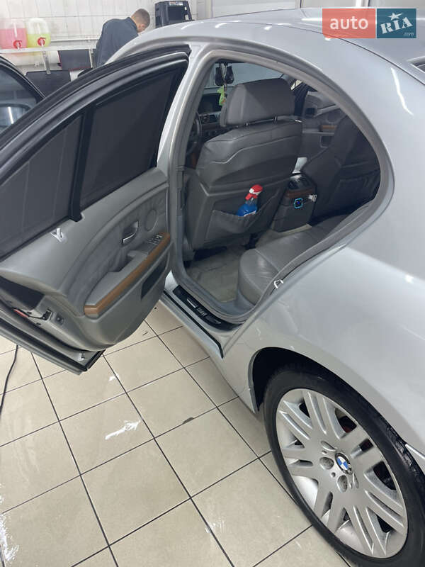 Седан BMW 7 Series 2003 в Киеве