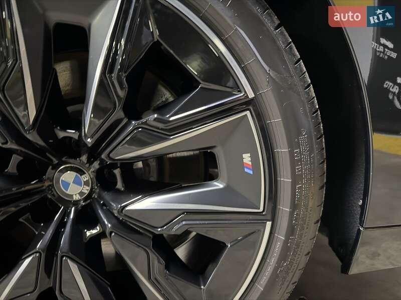 Седан BMW 7 Series 2024 в Киеве