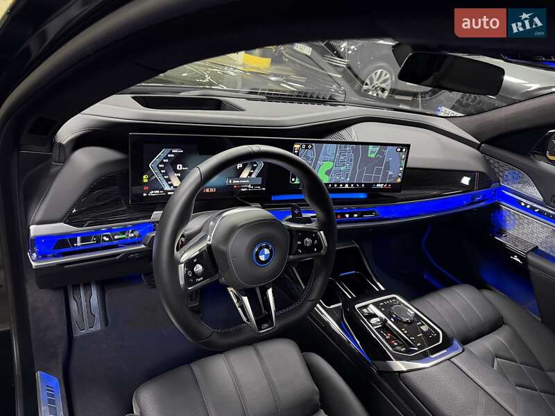 Седан BMW 7 Series 2024 в Киеве