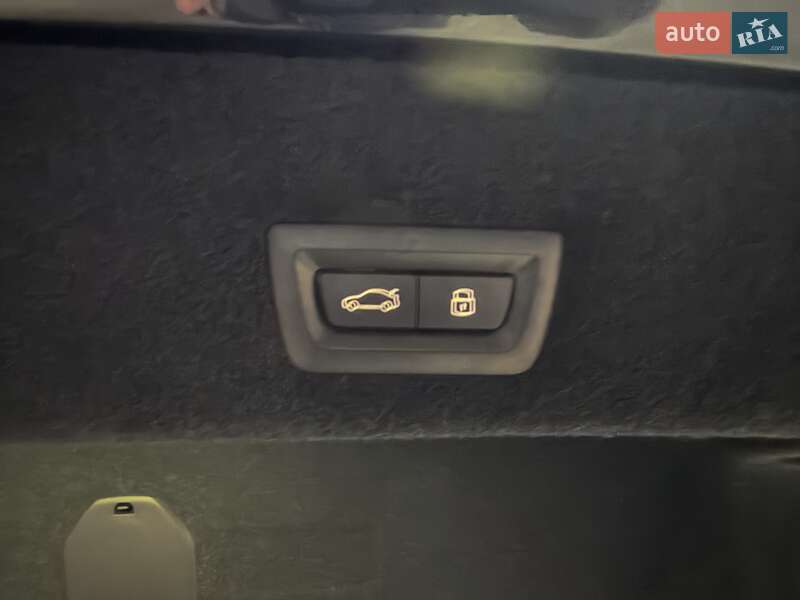 Седан BMW 7 Series 2024 в Киеве