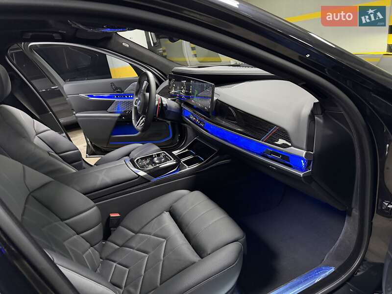 Седан BMW 7 Series 2024 в Киеве