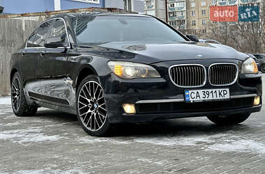 Седан BMW 7 Series 2012 в Черкасах