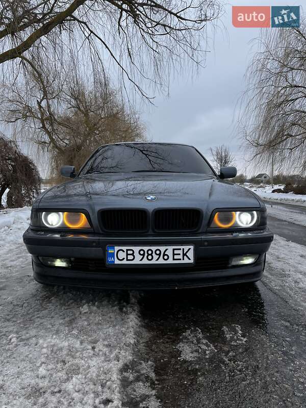 BMW 7 Series 1999