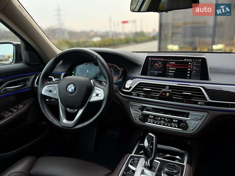 Седан BMW 7 Series 2020 в Мукачево
