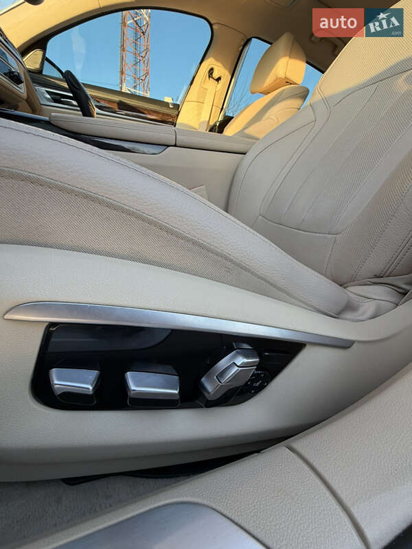 Седан BMW 7 Series 2017 в Львове