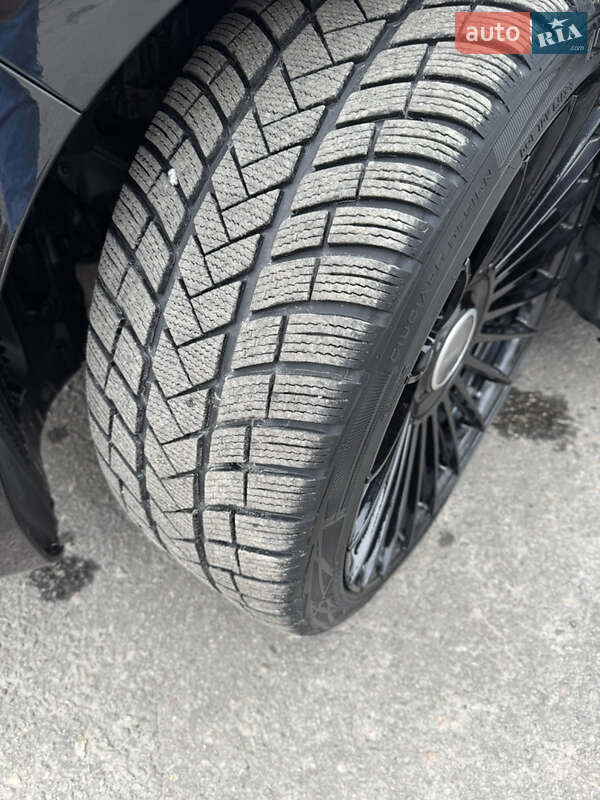 Седан BMW 7 Series 2024 в Харькове