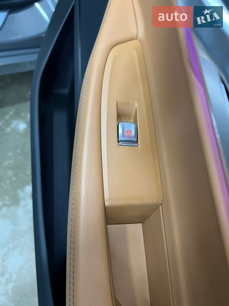 Седан BMW 7 Series 2022 в Черновцах