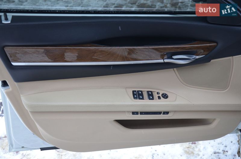 Седан BMW 7 Series 2010 в Харькове