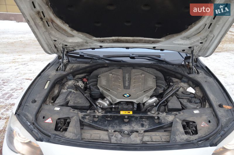 Седан BMW 7 Series 2010 в Харькове