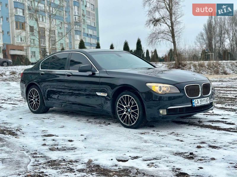 Седан BMW 7 Series 2012 в Смеле