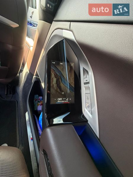 Седан BMW 7 Series 2024 в Виннице