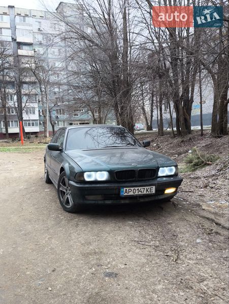 Седан BMW 7 Series 1995 в Запорожье