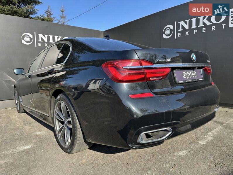 Седан BMW 7 Series 2017 в Львове