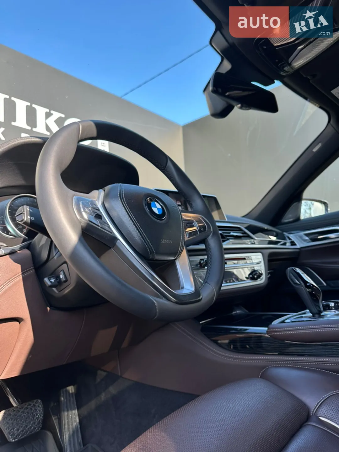 2017 BMW 7er - мініатюра 15