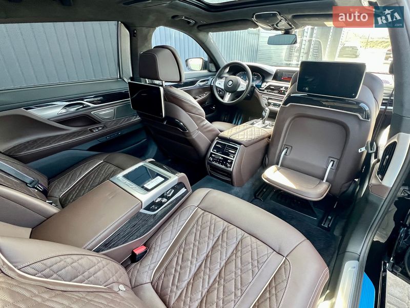 Седан BMW 7 Series 2022 в Киеве