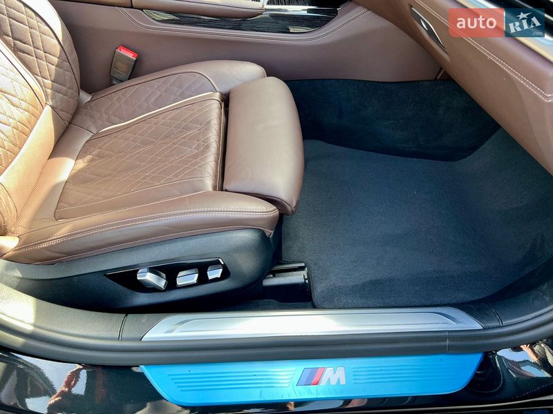Седан BMW 7 Series 2022 в Киеве