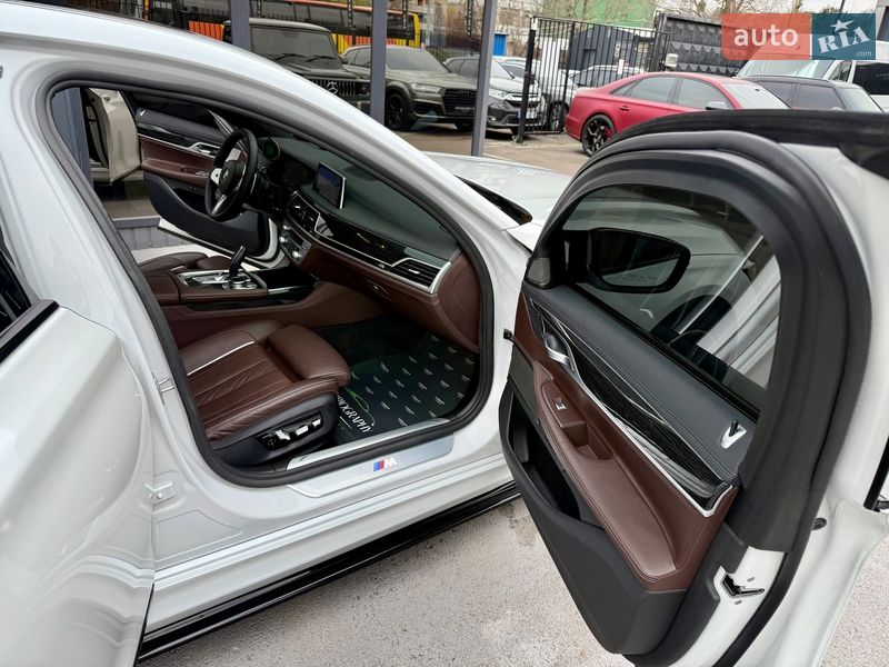 Седан BMW 7 Series 2019 в Києві
