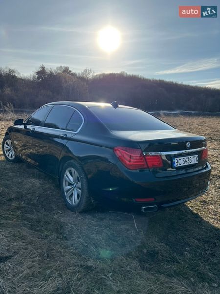 Седан BMW 7 Series 2012 в Львове