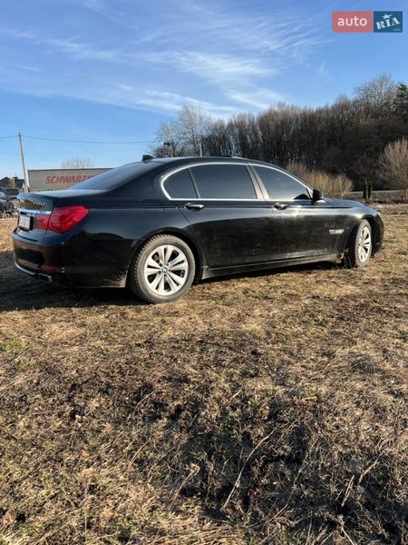 Седан BMW 7 Series 2012 в Львове