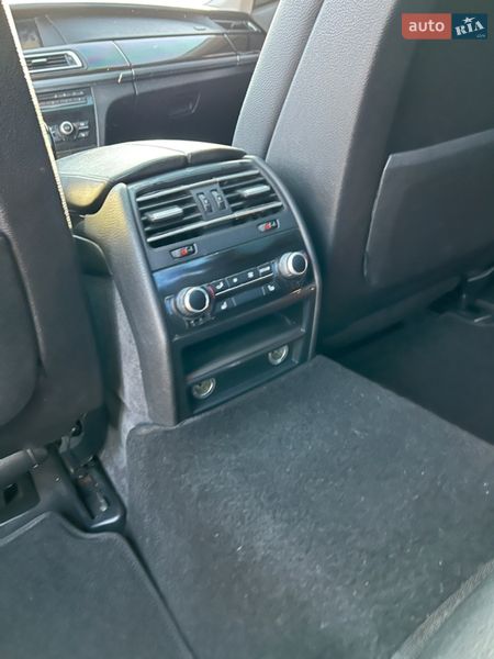 Седан BMW 7 Series 2012 в Львове