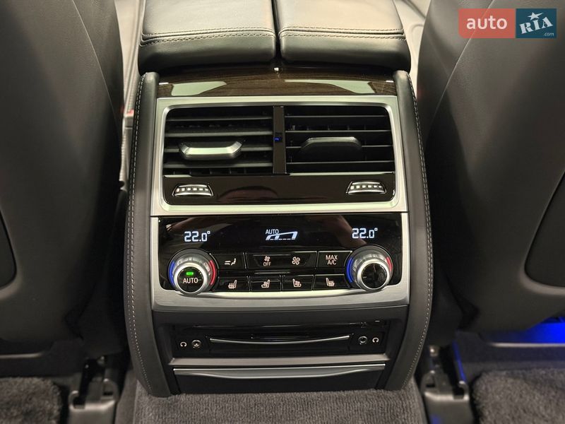 Седан BMW 7 Series 2022 в Киеве