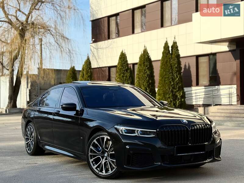 Седан BMW 7 Series 2022 в Дніпрі