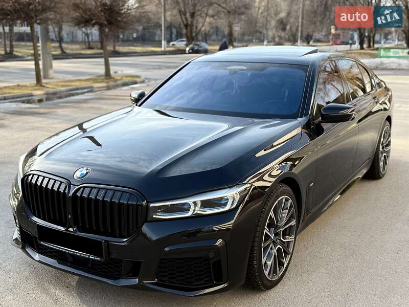 Седан BMW 7 Series 2022 в Дніпрі