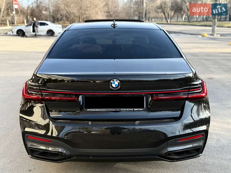 Седан BMW 7 Series 2022 в Дніпрі