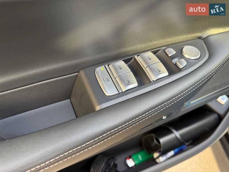 Седан BMW 7 Series 2022 в Дніпрі