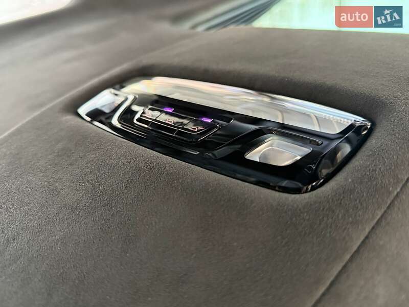Седан BMW 7 Series 2022 в Дніпрі