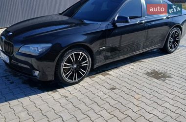 Седан BMW 7 Series 2011 в Чорткове