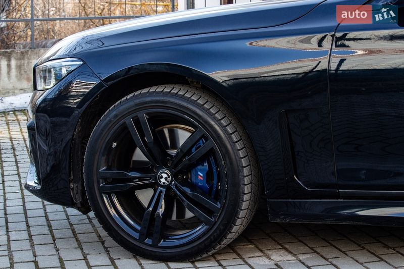 Седан BMW 7 Series 2018 в Львове