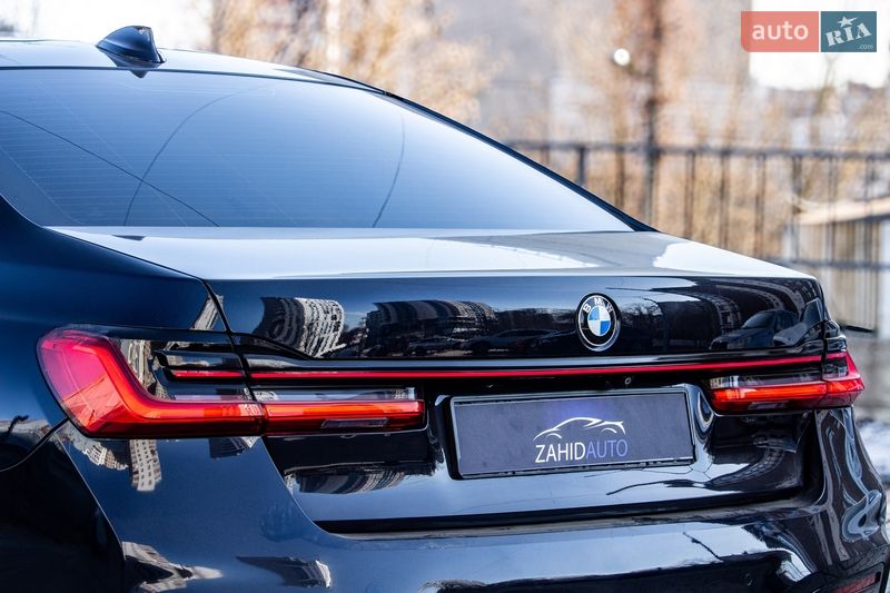 Седан BMW 7 Series 2018 в Львове
