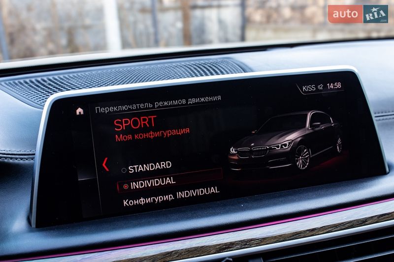 Седан BMW 7 Series 2018 в Львове