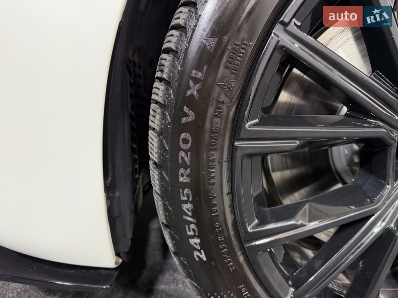 Седан BMW 7 Series 2021 в Киеве