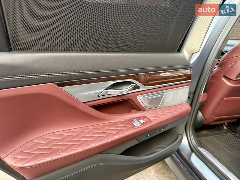 Седан BMW 7 Series 2019 в Киеве