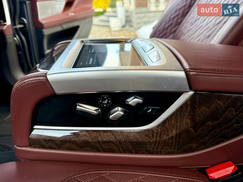Седан BMW 7 Series 2019 в Киеве