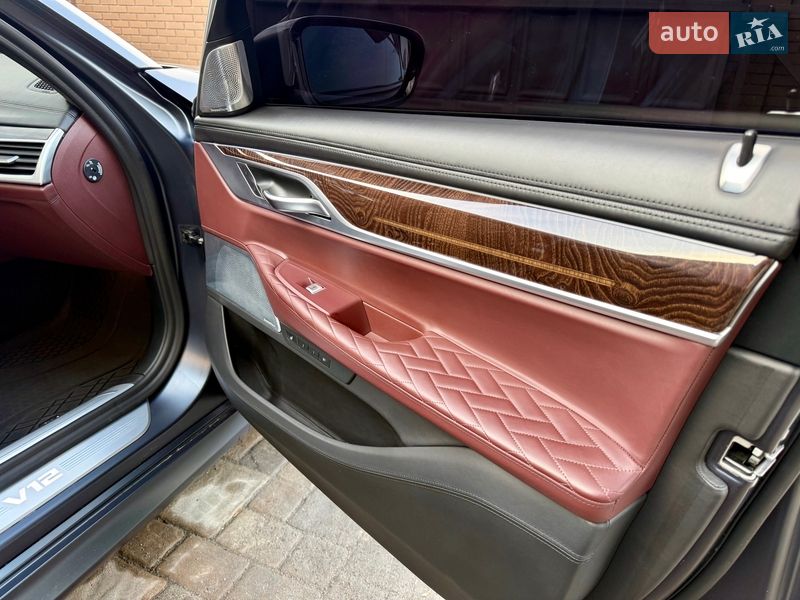 Седан BMW 7 Series 2019 в Киеве