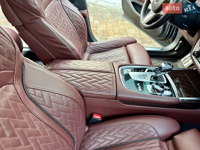Седан BMW 7 Series 2019 в Киеве